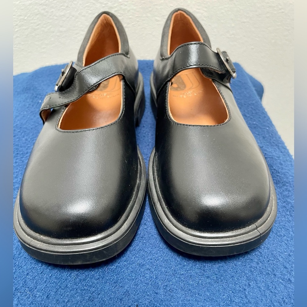 Black Mary Janes - Girls Black Mary Janes. Made in Spain. EU Size 4